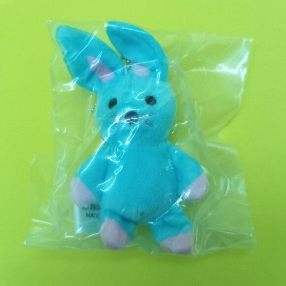 pingu's lost rabbit mini plush keychain - Picture 4 of 5